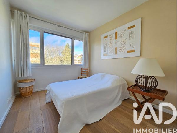 Location appartement 4 pièces 103 m² Noisy-le-Roi