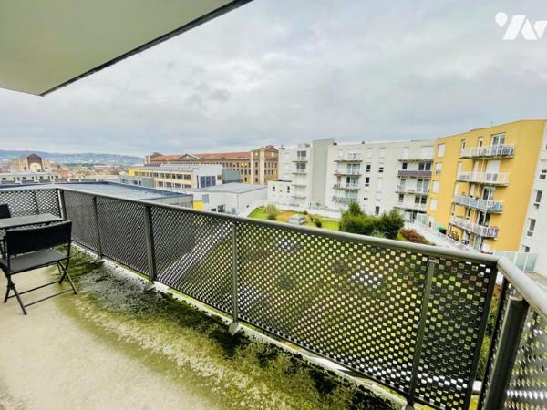 Appartement T2 avec balcon / parking / ascenseur