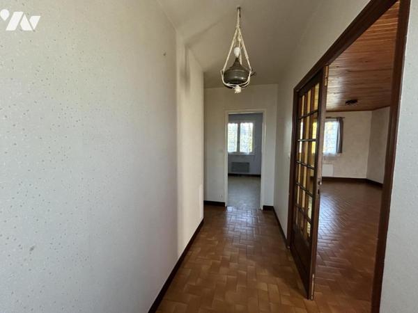 A VENDRE - PAVILLON SUR SOUS COMPLET - MONTIGNE LE BRILLANT 