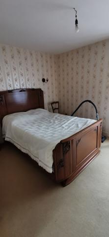 maison en pierres avec terrain de 1900m2 et dépendances