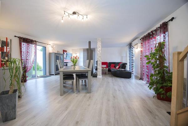 Maison Les Achards 7 pièce(s) 180 m2
