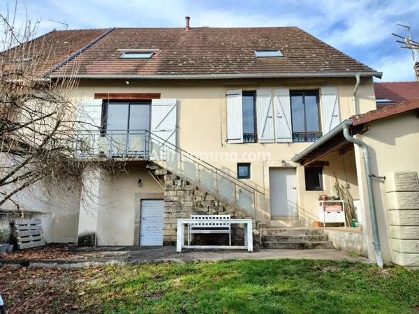 Vente Maison 6 pièces 184 m2 à Lons-le-Saunier
