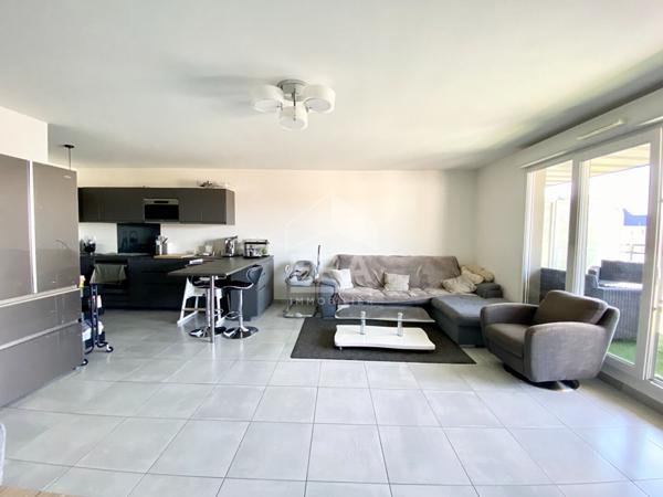 T4 dernier étage avec terrasse - Quartier des Chartreux (13004 Marseille)