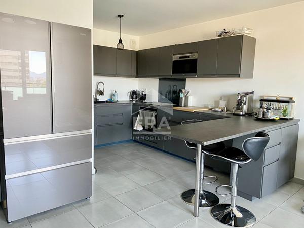 T4 dernier étage avec terrasse - Quartier des Chartreux (13004 Marseille)