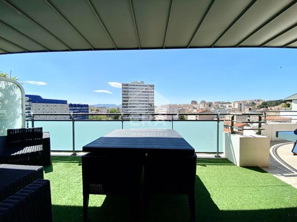 T4 dernier étage avec terrasse - Quartier des Chartreux (13004 Marseille)