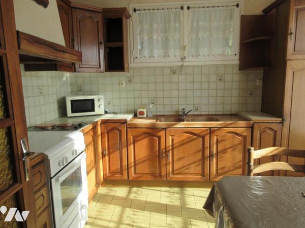 MAISON 4 CHAMBRES ET TERRAIN DE 1950M²