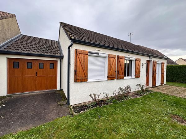 ETREPAGNY Plain pied garage