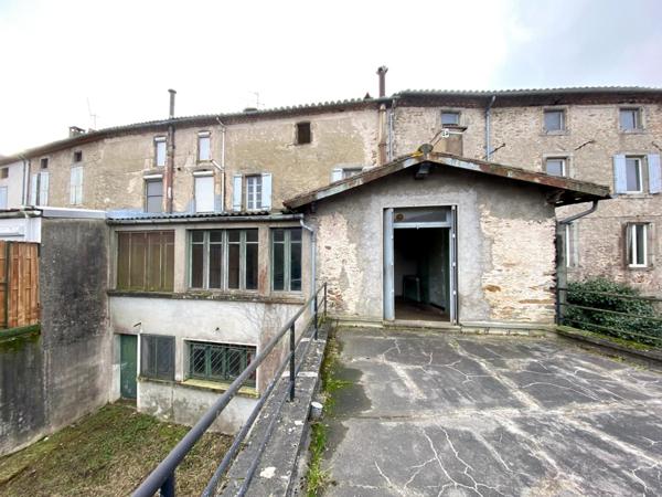 maison de ville avec terrasse et jardinet