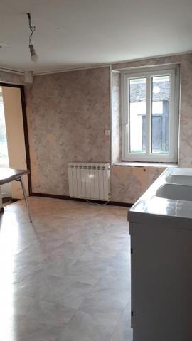 Maison 2 chambres en vente à Savigné-L'Évêque avec Laurence GIRE