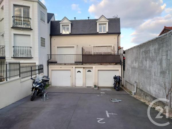 Maison à vendre  12 pièces - 172 m 2   FONTENAY SOUS BOIS  - 94