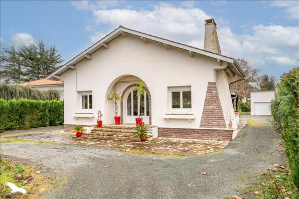 Maison à vendre |  Pineuilh |  7 pièces | 178 m²