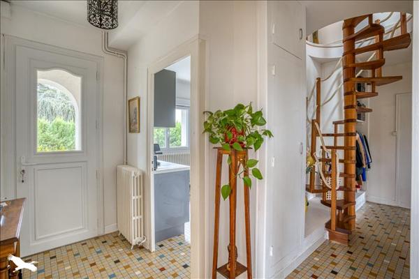 Maison à vendre |  Pineuilh |  7 pièces | 178 m²
