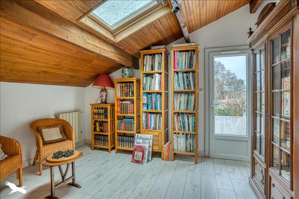 Maison à vendre |  Pineuilh |  7 pièces | 178 m²