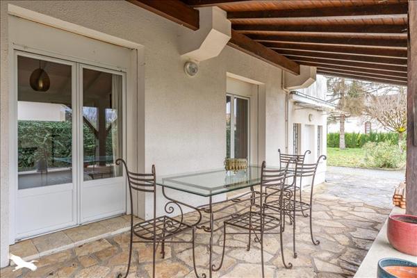 Maison à vendre |  Pineuilh |  7 pièces | 178 m²