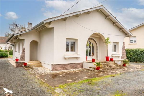 Maison à vendre |  Pineuilh |  7 pièces | 178 m²