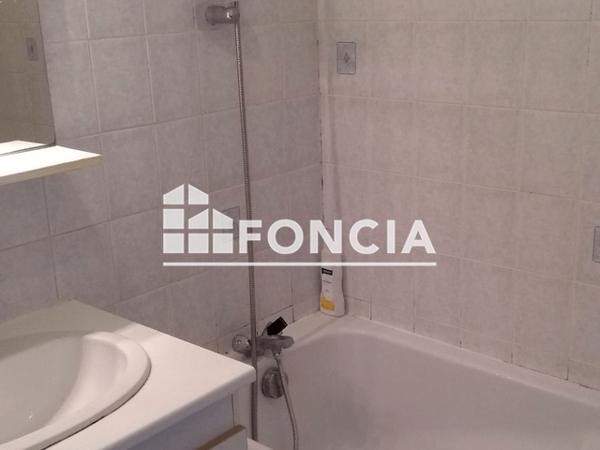 Location Appartement 3 pièces 65.22 m² - RESIDENCE JARDINS ST MARTIN - 21 RUE BLAISE PASCAL Poitiers 86000