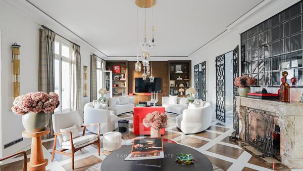 Neuilly-Sur-Seine - Boulevard des Sablons - Proche Bois de Boulogne - Etage élevé - Excellent état -