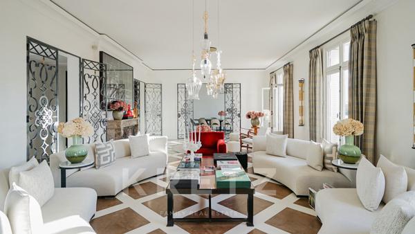 Neuilly-Sur-Seine - Boulevard des Sablons - Proche Bois de Boulogne - Etage élevé - Excellent état -