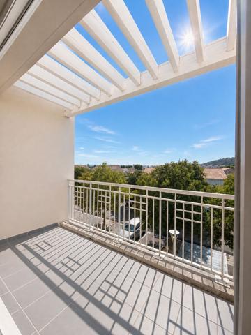 T3 lumineux de 68 m² avec balcon, ascenseur et 2 parkings ? Résidence sécurisée