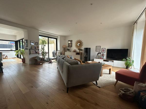 Maison coup de coeur - entièrement rénovée au coeur du bourg !