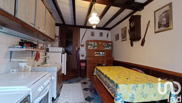 Maison traditionnelle 3 pièces de 78 m² à Salles-Curan (12410)