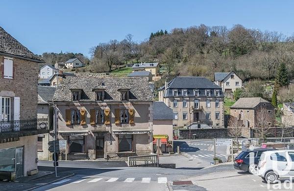 Maison traditionnelle 3 pièces de 78 m² à Salles-Curan (12410)