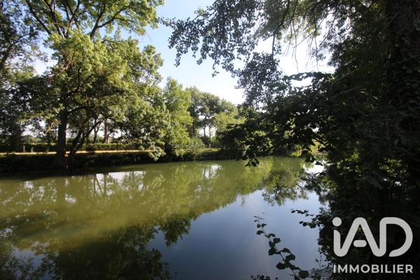 Maison à vendre 8 pièces 227 m² La Chartre-sur-le-Loir