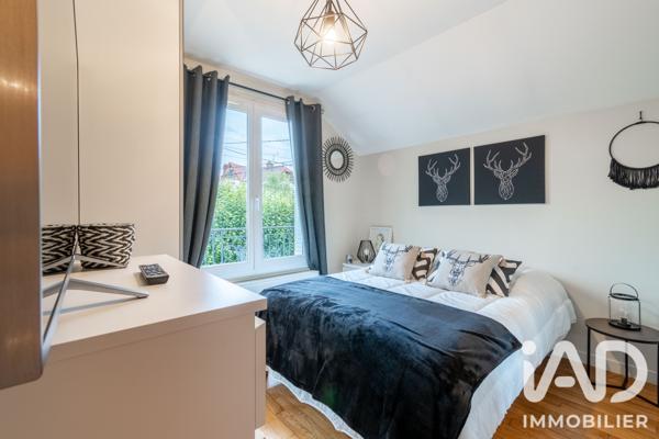 Maison à vendre 6 pièces 137 m² Villeneuve-le-Roi