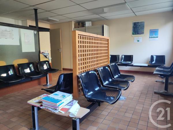 Appartement Local à vendre  7 pièces - 164 m2 THORIGNY SUR MARNE - 77