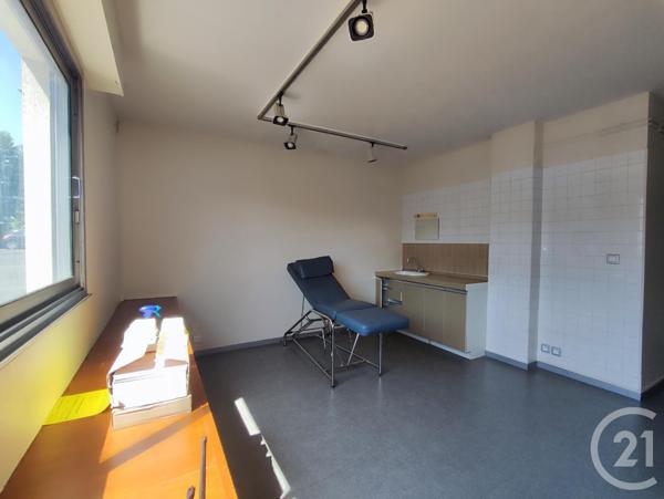Appartement Local à vendre  7 pièces - 164 m2 THORIGNY SUR MARNE - 77