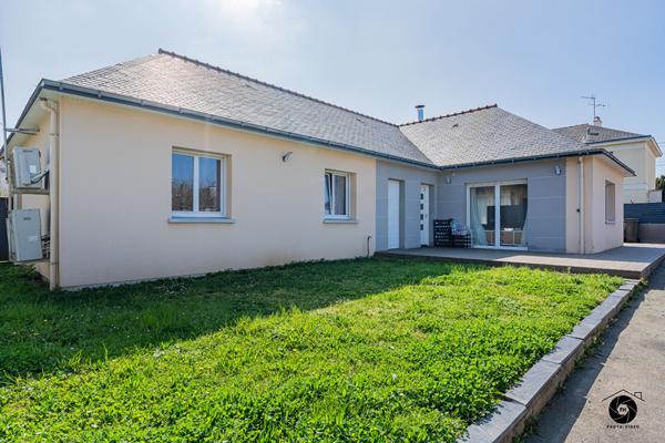 Maison de plain pied a Trelaze  3 chambres avec jardin