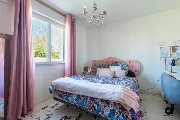 Maison de plain pied a Trelaze  3 chambres avec jardin