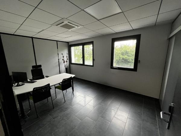 A LOUER : Bureaux disponibles à la découpe dès 48 m² à Saint-Etienne