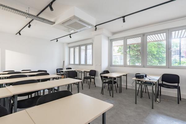 Bureaux à louer à PARIS 75018