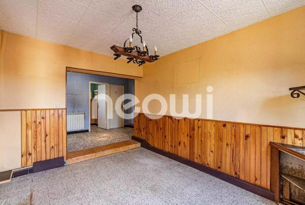 Maison à rénover avec extérieur et garage