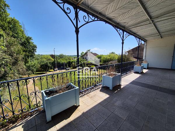 Maison de Prestige à Vendre à Saint Amour - Référence 4441