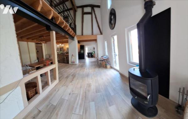 PROCHE VIC FEZENSAC MAISON, PISCINE, 1 ha