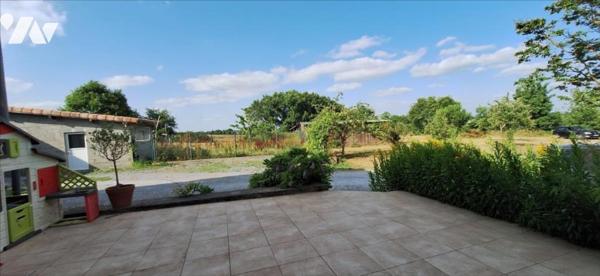 PROCHE VIC FEZENSAC MAISON, PISCINE, 1 ha