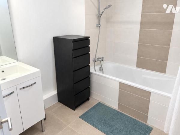 COUERON - LA CHABOSSIERE - T3 de 65.39 m² / Cellier et deux stationnements