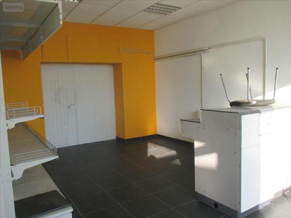 Fonds et/ou murs commerciaux à vendre à Port-sur-Saône en Haute-Saône (70170), ref : CP/E79