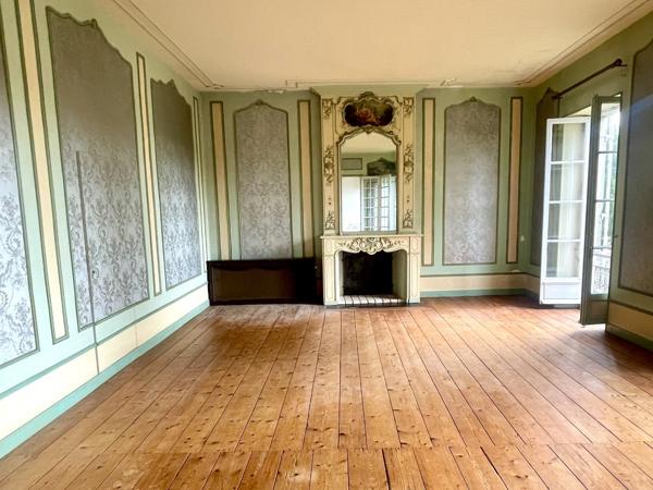 Magnifique Hôtel Particulier, quartier historique de Saintes, tout à l'égout Saintes