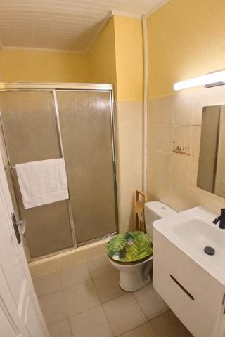 Location                                                      Maison
                        
                     6 pièces                      90 m2                     à Saint-Joseph