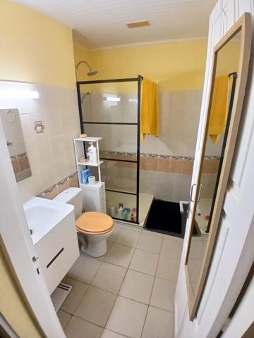 Location                                                      Maison
                        
                     6 pièces                      90 m2                     à Saint-Joseph