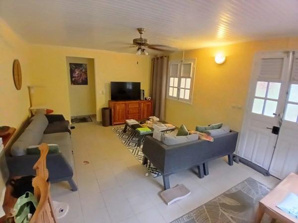 Location                                                      Maison
                        
                     6 pièces                      90 m2                     à Saint-Joseph