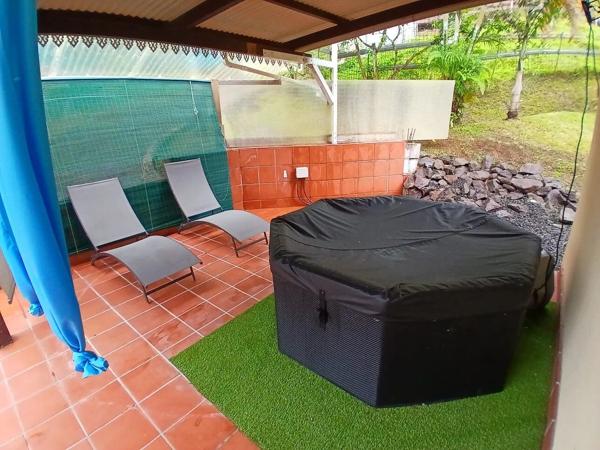 Location                                                      Maison
                        
                     6 pièces                      90 m2                     à Saint-Joseph