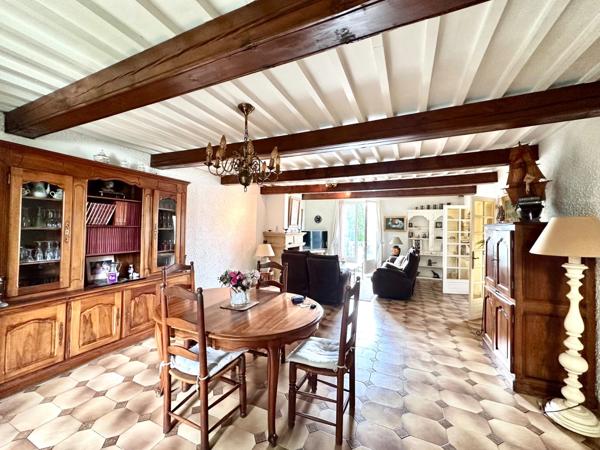 MARSEILLE 11ᵉ – LA POMME | MAISON DE CHARME DES ANNÉES 1920 – 190 M² – JARDIN, PISCINE ET GARAGE