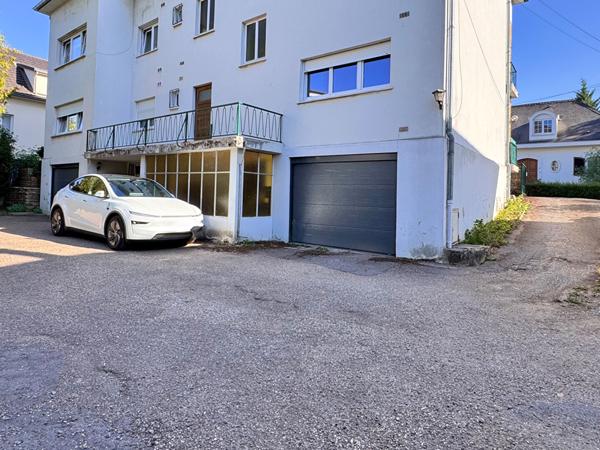 Magnifique T4 en impasse privée avec parking, jardinet, cave - proche gare et centre