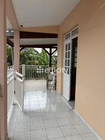 Maison
         6 pièces
        - 100 m² Exclusivité 230 000 € *