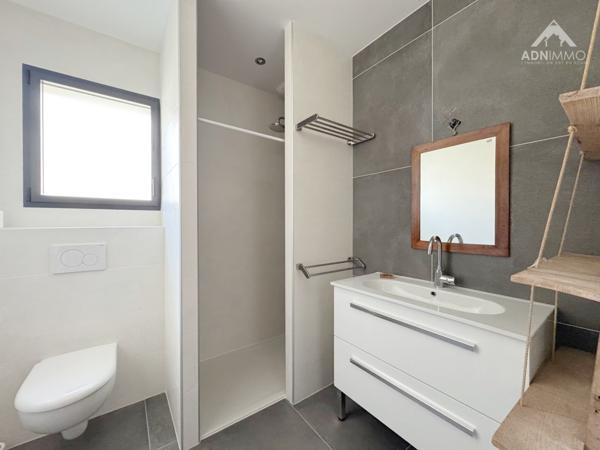 Sergy (01630) MAISON 6 PIECES 175 M2