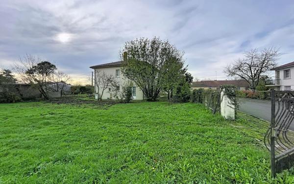 Maison à vendre    5 pièces •  Bergerac